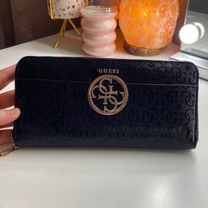 Women’s GUESS Wallet - Black